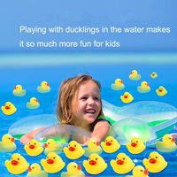 Mini canards en caoutchouc avec LOGO personnalisé pour enfants, décorations de fête prénatale, cadeaux pour fête d'anniversaire, salle de classe, piscine, plage, été