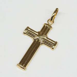 Amuletos religiosos de oro 18 pequeños cruzados ligeros para la fabricación permanente de joyas - Product Image 1