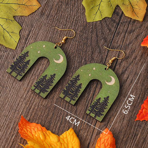 Pendientes de madera respetuosos con el medio ambiente Pendientes de pino verde para mujer Uionen 146 - Product Image 4