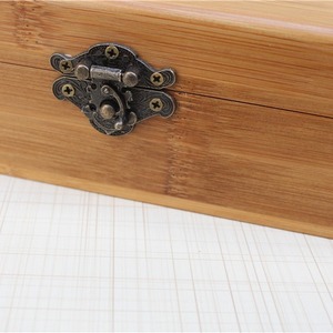 Caja de Almacenamiento de Madera con Tapa Abatible, Organizador de Joyas de 1L, de Bambú, con Esquinas Redondeadas y Cubierta - Product Image 4