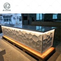 Décorations pour restauration Table de buffet en marbre Comptoir de buffet d'hôtel personnalisé Présentoir d'aliments avec lumière LED