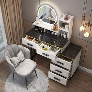 Ensemble de coiffeuse moderne avec miroir LED, coiffeuse blanche brillante avec armoire latérale et tabouret - Product Image 3