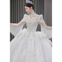Nouvelle Collection 2025 – Robe de Mariée Haute Couture Moderne Style Cour Française Blanche avec Grande Traîne et Dentelle – Modèle de Luxe