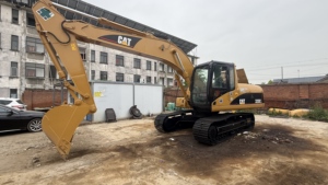 Original Japan Used CAT320 20Ton Medium Excavator, <b>Second</b> <b>Hand</b> Construction Digger, Equipped with Engine, Gearbox, Bearing - Product Image 4
