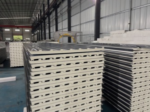 Paneles Sándwich para Techos, Aislantes, de Aluminio, para Exteriores, de Poliuretano, Impermeables, Marca Great Wall, Venta al Por Mayor - Product Image 1