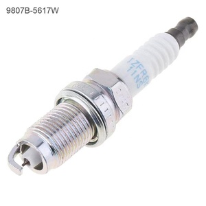 KM PREMIUM AUTO PARTS Bougie d'allumage en platine Iridium 12290-R48-H01 ILZKR7B-11S pour <span class=keywords><strong>HONDA</strong></span> - Product Image 3