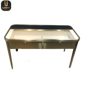 Table de négociation commerciale LIANYI, table d'exposition de bijoux sur mesure, comptoir d'exposition de sacs à main et de portefeuilles - Product Image 6