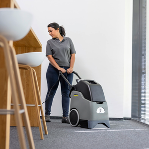 Limpiadora de Alfombras Compacta <span class=keywords><strong>BRC</strong></span> <span class=keywords><strong>30</strong></span>/<span class=keywords><strong>15</strong></span> <span class=keywords><strong>C</strong></span> Karchers, Máquina de Limpieza Comercial para Limpieza Profunda de Alfombras de Fibra en Áreas Pequeñas - Product Image 6