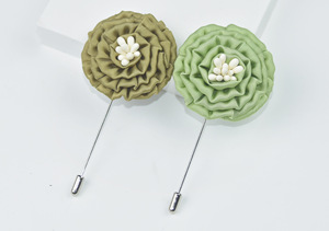 Broche de solapa de satén de moda con flor de volantes multicapa y <span class=keywords><strong>estambre</strong></span> blanco, estilo romántico y fresco, para traje de caballero, para boda - Product Image 6