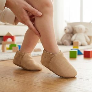 <span class=keywords><strong>Zapatos</strong></span> de Bebé Aijoviko con Suela Suave, Mocasines de Gamuza para <span class=keywords><strong>Primeros</strong></span> <span class=keywords><strong>Pasos</strong></span>, Unisex para <span class=keywords><strong>Bebés</strong></span> y Niños Pequeños - Product Image 2