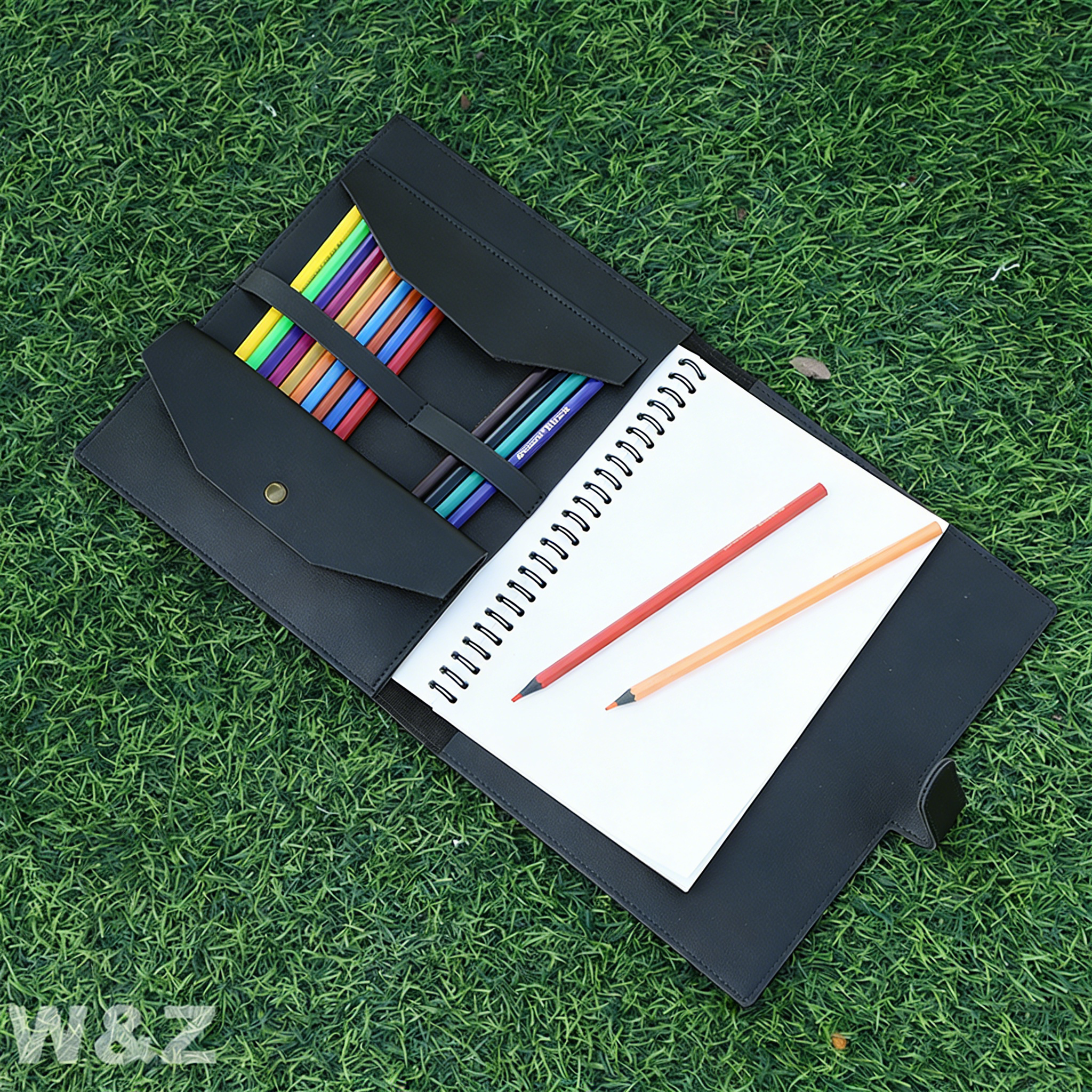 Solo portada de libro negro