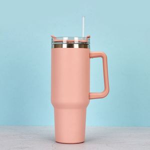 Grossiste en bouteilles : Gobelet isotherme anti-fuite avec couvercle et paille, compatible avec le porte-gobelet de voiture, 40 oz - Product Image 2
