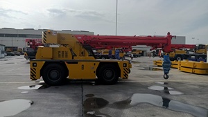 Gru Industriale a 4 Sezioni con Braccio da 13,6T SIC130 SIC130EV, Gru Fuoristrada per Spazi di Lavoro Ristretti - Product Image 6
