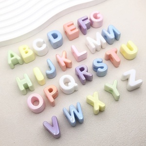 Cuentas Acrílicas con Letras del Alfabeto con Recubrimiento UV, 26 Letras, Cuentas Sueltas con Orificio Grande para Joyería Personalizada DIY - Product Image 1
