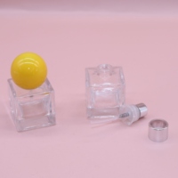 Flacon de parfum 15ML Flacon pulvérisateur portable en verre avec bouchon à bille Contenant cosmétique Voyage Ultra Atomiseur Désinfectant Ligne Pulvérisateur de brume