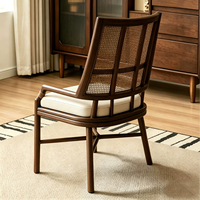 Fauteuil de salle à manger vintage BST en bois massif avec dossier en rotin et assise en cuir marron pour salle à manger et restaurant