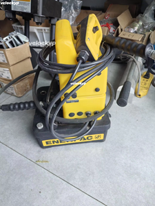 Pompe hydraulique électrique ENERPAC PUJ1200E pour vérification des vérins à simple effet, 220V, protection IP65, précision 1%, garantie 1 an - Product Image 4