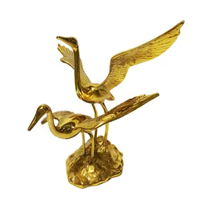 Vintage home decoration collections for exhibitions bronze sculpture customizad indoor decorate brass bird stand