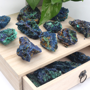 Vente en gros de cristaux de pierres naturelles de guérison, spécimens minéraux, cristaux d'azurite bleue, pierres brutes pour collection - Product Image 3