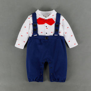 Vêtements pour bébés garçons en gros : Barboteuse bio avec cravate, designs élégants - Product Image 3