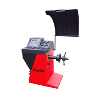 Yingkou Runche WB-12 Machine d'équilibrage de roue de voiture Lumière laser et frein électromagnétique Équipement d'alignement de roue efficace