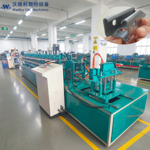 เครื่องขึ้นรูปเหล็กเส้นรูปตัวซีแบบอัตโนมัติสูง เครื่องขึ้นรูปเหล็กเส้นรูปตัวซีสำหรับโครงสร้างเหล็ก - Product Image 1