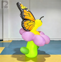 Papillon gonflable personnalisé sur motif floral – Adorable insecte gonflable de dessin animé pour la décoration de jardins, événements et fêtes