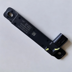 Nouvelle <span class=keywords><strong>antenne</strong></span> de toit intérieure d'origine GAC Trumpchi OEM 8245006BSV0000 - Product Image 3