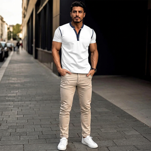T-shirt Homme 2026 en Coton Uni à Manches Courtes, Col V Boutonné avec Poche, Style Vintage Décontracté, T-shirt Henry Logo pour Homme - Product Image 1