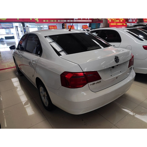 Auto Usado Volkswagen <span class=keywords><strong>Jetta</strong></span> <span class=keywords><strong>2015</strong></span> en Stock, Motor de Gasolina, Transmisión Manual, Sedán de 5 Plazas, Volante a la Izquierda, para Uso Diario - Product Image 3