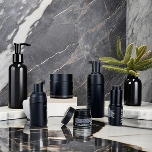 Envase Cosmético de Espuma PET de Alta Calidad, Personalizado, Portátil, Negro Mate, Botella con Bomba para Limpiador Facial y Espuma para Después del Afeitado - Product Image 3