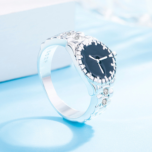 Cette bague montre en résine virale un mélange tendance de bijoux et de montres brille dans les clichés sociaux ou les clichés de rue - Product Image 4