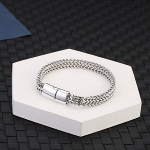 Bracelet <span class=keywords><strong>gourmette</strong></span> cubaine tendance en acier inoxydable géométrique de 8 mm avec fermoir magnétique massif, style rock et hip-hop, pour hommes et femmes - Product Image 4