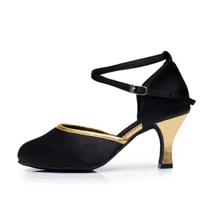 Scarpe da ballo da competizione professionali moderne da sala da ballo nere con punta chiusa scarpe da ballo moderne economiche per le donne