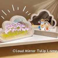Lampe de chevet LED miniature moderne Howlighting, faite à la main, en forme de tulipe, cadeau de la Saint-Valentin, lampe miroir nuage