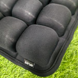 Bantal Kursi Tiup 3D Lembut & Bernapas dengan Fungsi Pijat untuk Duduk Lama - Product Image 4