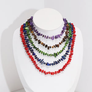 قلادة خانقة يدوية الصنع كلاسيكية مطلية بالذهب بوهيمية غير منتظمة من الأحجار الطبيعية للنساء هدية خطوبة - Product Image 2