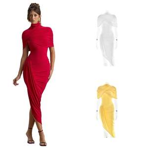Nouvelle Collection : Ensemble 2 Pièces Robe Longue Plissée Élégante et Sexy Dos Nu Coupe Ajustée pour Femme - Product Image 1