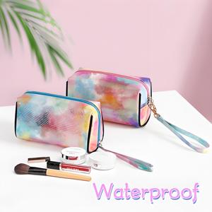 Tùy chỉnh thiết kế mới <span class=keywords><strong>PU</strong></span> du lịch mỹ phẩm Túi đầy màu sắc TIE DYE cho vệ sinh cá nhân trường hợp với điện thoại Túi trang điểm Túi - Product Image 2