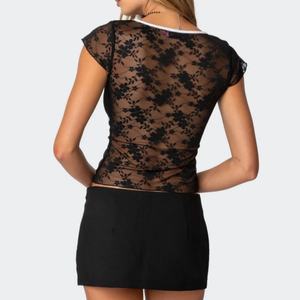 Camiseta corta transparente para niña con cuello en V profundo, lazo de color en contraste y patchwork de encaje y malla - Product Image 2