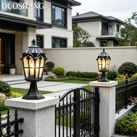 Outdoor Säulenmontierte Aluminium-Solarleuchte IP65 Wasserdicht Warmweiße LED-Beleuchtung Glasschirm E27-Fassung 3 Jahre Garantie
