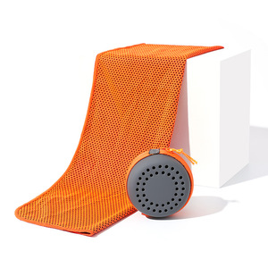 Toalla de Baño de Secado Rápido, Paño Refrescante Portátil y Transpirable para Natación, Playa y Camping con Caja de Almacenamiento, Envolturas para el Cuello, Almohadillas Refrescantes - Product Image 2