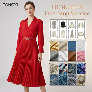 TONGXI Abito Lungo Plissettato Elegante da Donna con Logo Personalizzato, Nuovo Vestito alla Moda con Scollo a V in Tinta Unita - Product Image 1