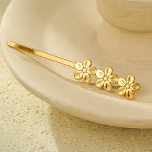 Épingles à cheveux de style premium de petite taille, série fleurs en titane et acier avec incrustation de perles, accessoire féminin luxueux et polyvalent - Product Image 5