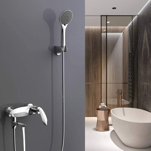 Tuyau <span class=keywords><strong>de</strong></span> douche en PVC avec maille tressée en acier inoxydable et connecteurs en acier inoxydable 304, 5 couches anti-éclatement pour salles <span class=keywords><strong>de</strong></span> <span class=keywords><strong>bain</strong></span> à faible pression d'eau - Product Image 4