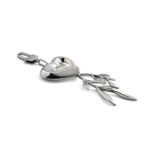 Regalo Romántico para el Día de San Valentín, Llavero de Metal Único con Diseño Creativo en Forma de Corazón - Product Image 4