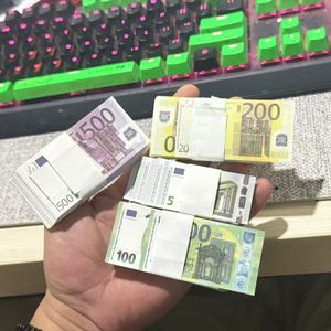 Clip de pistolet à billets de pulvérisation de nouveauté écologique pour les mariages de Thanksgiving de remise des diplômes-fournitures d'argent <span class=keywords><strong>en</strong></span> papier véritable - Product Image 1