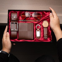Set Hadiah Bisnis Pria Kustom: Dompet Kulit, Sabuk, Gantungan Kunci, Pulpen, Kacamata Hitam, Jam Tangan dalam Kotak Mewah untuk Klien Bisnis Eksekutif