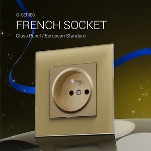 Prise murale française <span class=keywords><strong>2P</strong></span>+<span class=keywords><strong>T</strong></span> <span class=keywords><strong>16A</strong></span> standard UE avec panneau en verre trempé brillant et pièces métalliques en cuivre pur pour une décoration intérieure élégante - Product Image 6