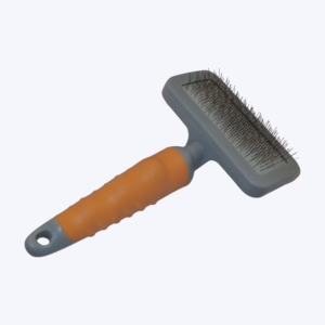 Cepillo de aseo para perros con mango ergonómico verde y cerdas de acero inoxidable - Product Image 5